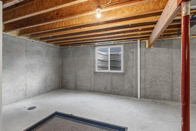 1035 Bluegrass Trail, Waterloo, WI 53594