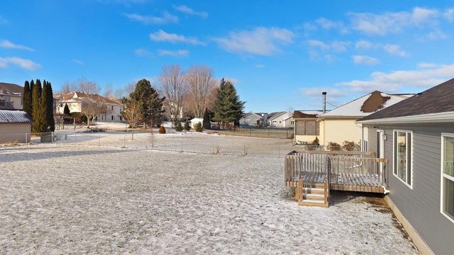 1035 Bluegrass Trail, Waterloo, WI 53594