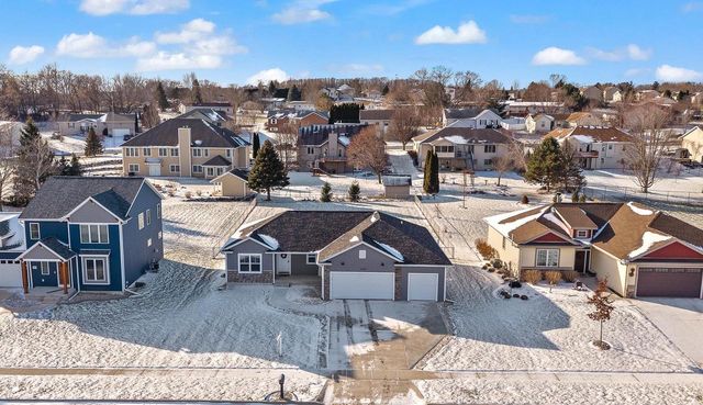 1035 Bluegrass Trail, Waterloo, WI 53594