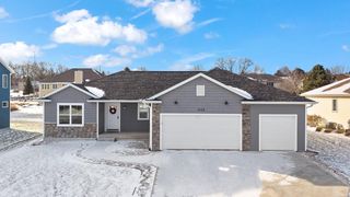 1035 Bluegrass Trail, Waterloo, WI 53594