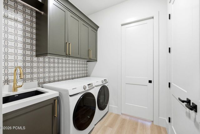 221 E Rockwell Way, Midway, UT 84049