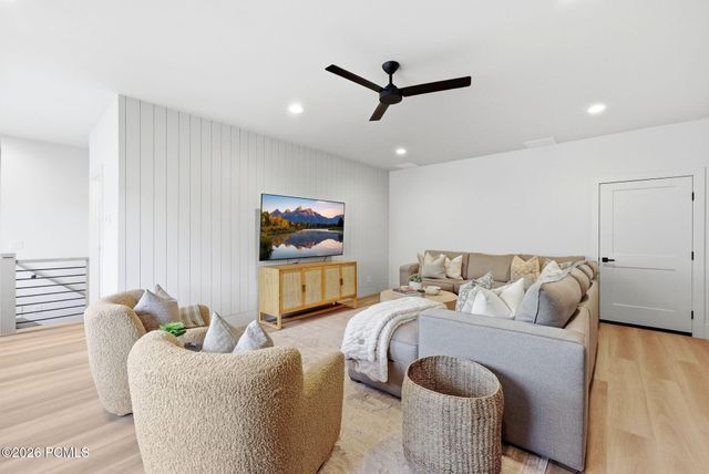 221 E Rockwell Way, Midway, UT 84049