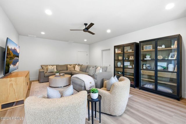 221 E Rockwell Way, Midway, UT 84049