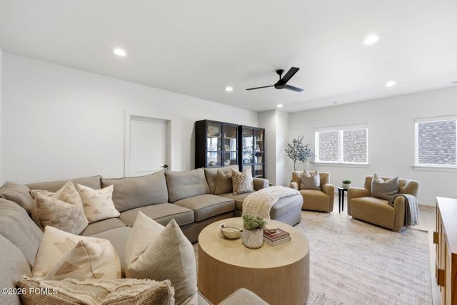 221 E Rockwell Way, Midway, UT 84049