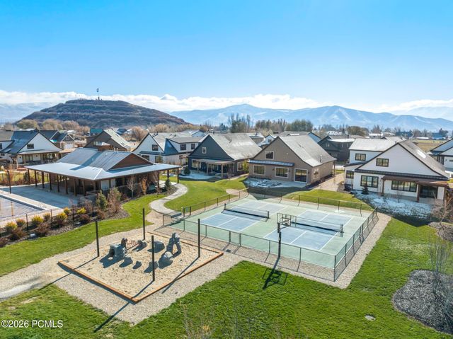 221 E Rockwell Way, Midway, UT 84049