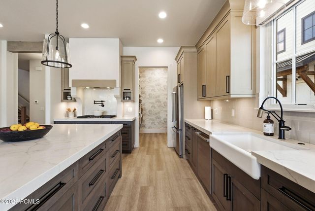 221 E Rockwell Way, Midway, UT 84049