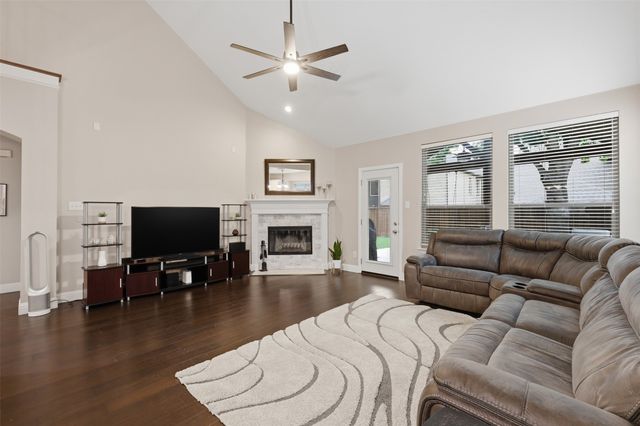 6974 Shoreview, Grand Prairie, TX 75054