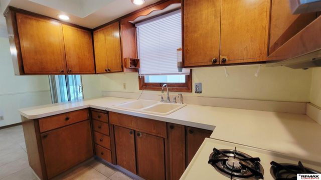 5020 Claire Avenue, Lincoln, NE 68516