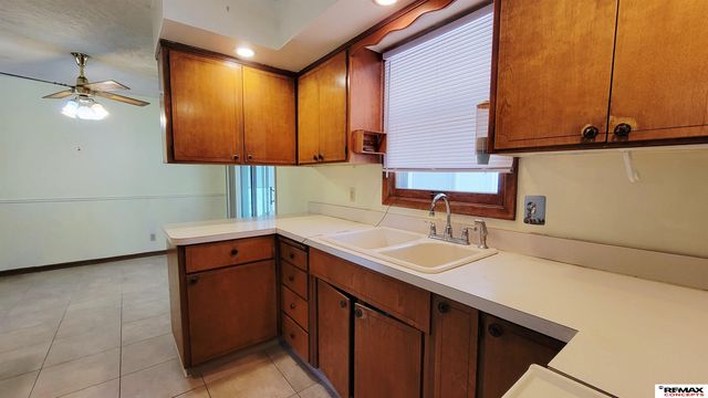 5020 Claire Avenue, Lincoln, NE 68516