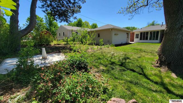 5020 Claire Avenue, Lincoln, NE 68516
