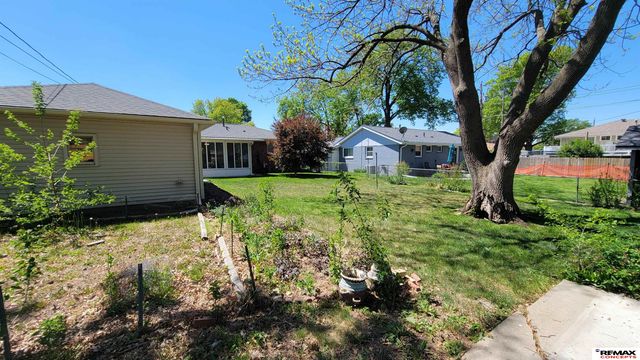 5020 Claire Avenue, Lincoln, NE 68516