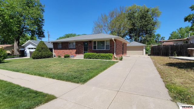 5020 Claire Avenue, Lincoln, NE 68516