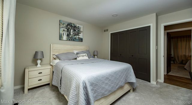 6606 Westbrooke Court, West Bloomfield Charter Township, MI 48322
