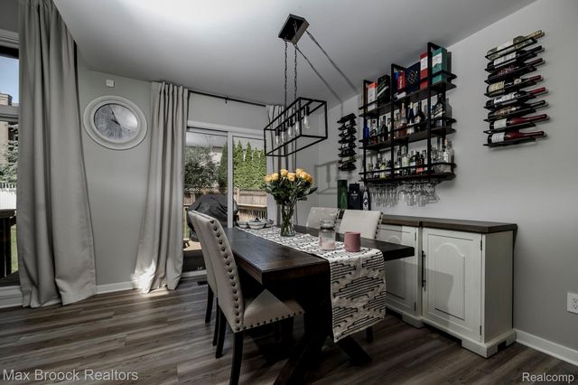 6606 Westbrooke Court, West Bloomfield Charter Township, MI 48322