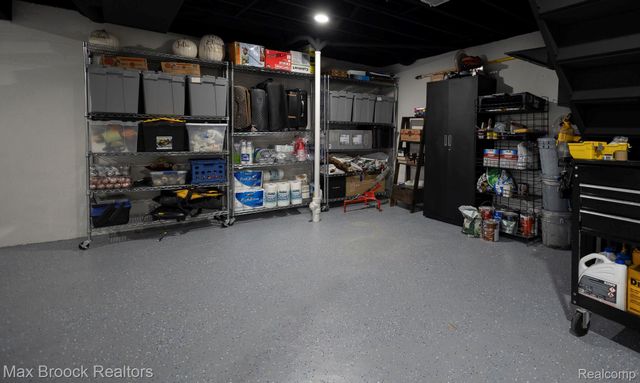 6606 Westbrooke Court, West Bloomfield Charter Township, MI 48322