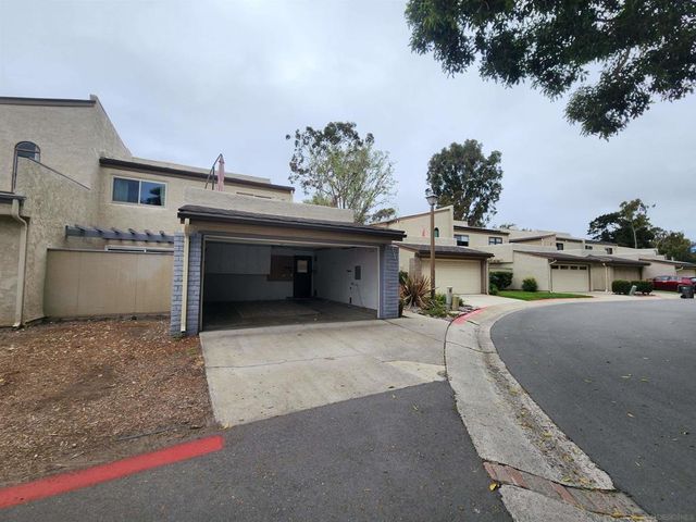 8730 Caminito Sueno, San Diego, CA 92037