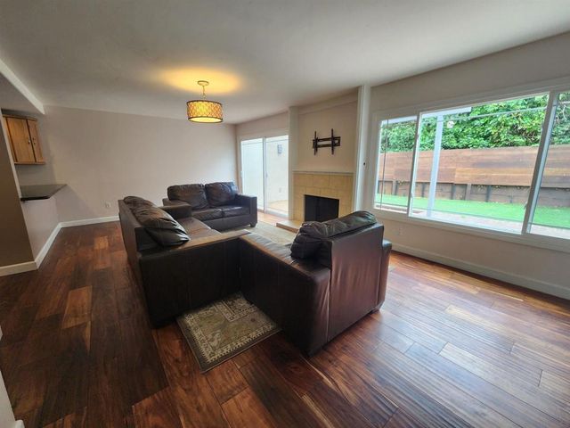 8730 Caminito Sueno, San Diego, CA 92037