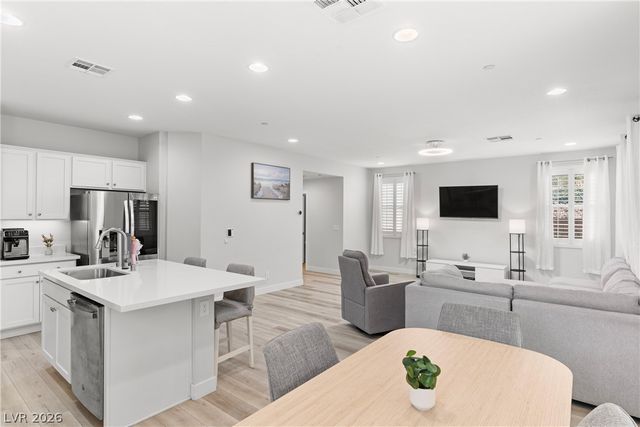 35 Santo Mio Court, Henderson, NV 89011