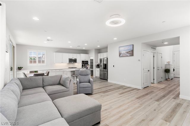 35 Santo Mio Court, Henderson, NV 89011