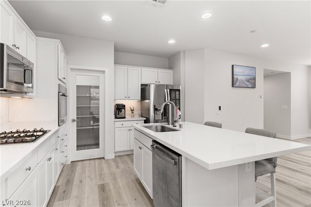 35 Santo Mio Court, Henderson, NV 89011