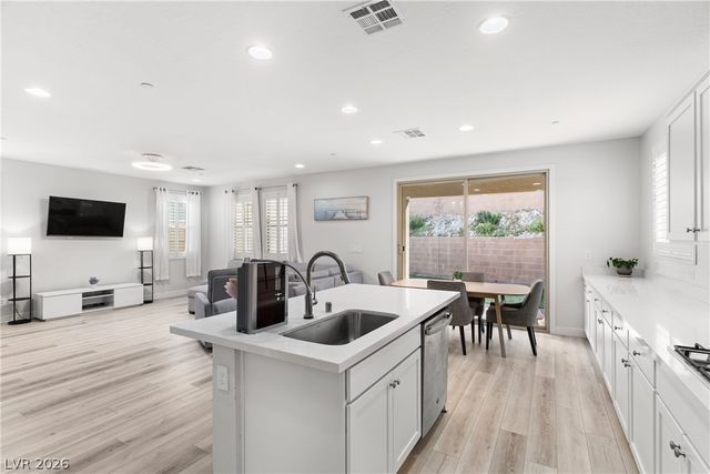 35 Santo Mio Court, Henderson, NV 89011