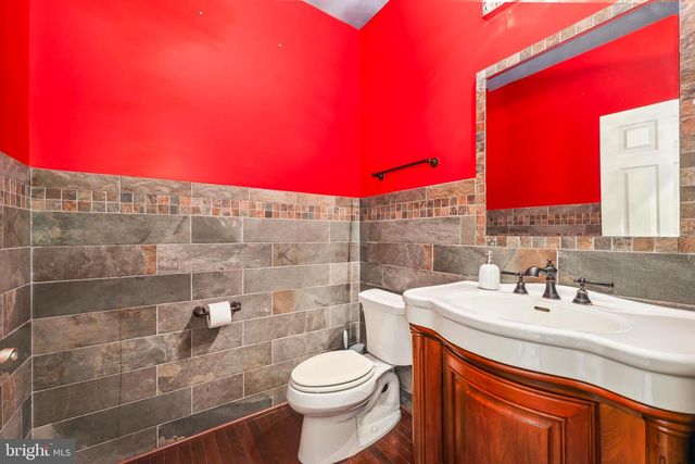 1402 SANDS CIR, Fredericksburg, VA 22401