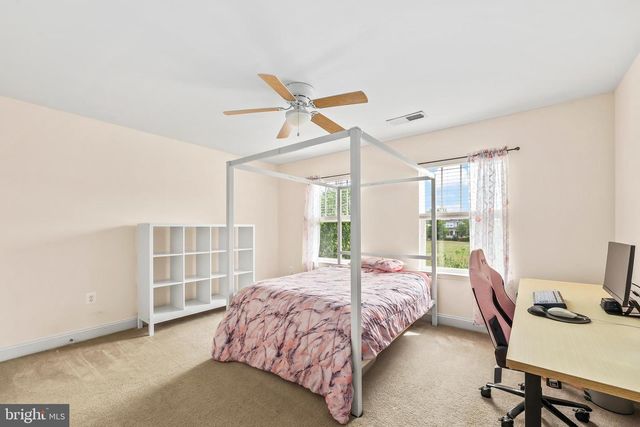 1402 SANDS CIR, Fredericksburg, VA 22401