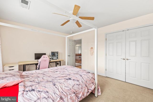 1402 SANDS CIR, Fredericksburg, VA 22401