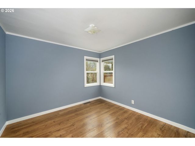 16428 Se WOODWARD St, Portland, OR 97236