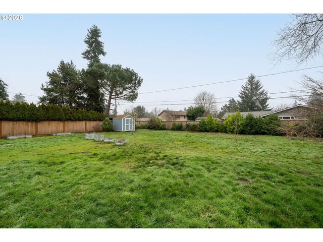 16428 Se WOODWARD St, Portland, OR 97236