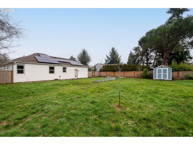 16428 Se WOODWARD St, Portland, OR 97236