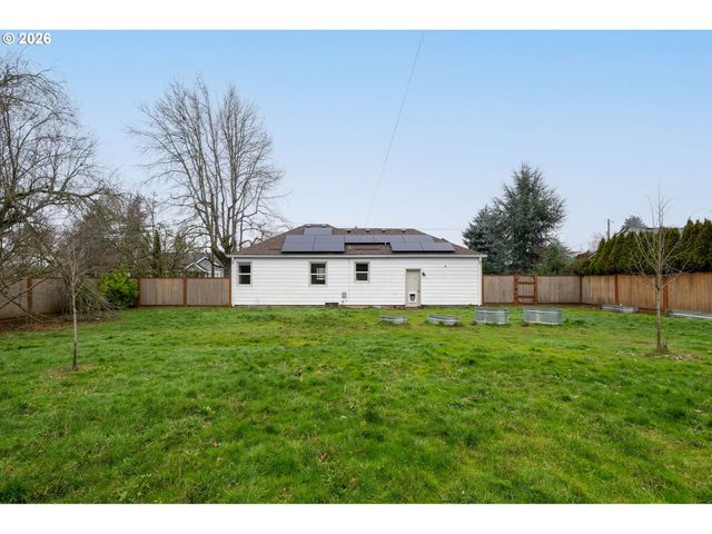 16428 Se WOODWARD St, Portland, OR 97236