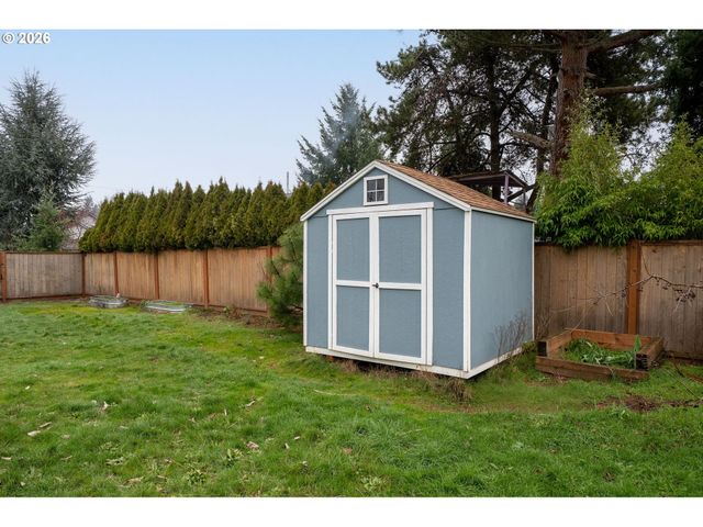 16428 Se WOODWARD St, Portland, OR 97236