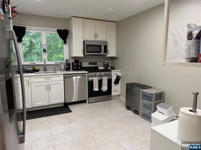 7 Campi Court, Dumont, NJ 07628