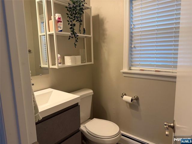 7 Campi Court, Dumont, NJ 07628