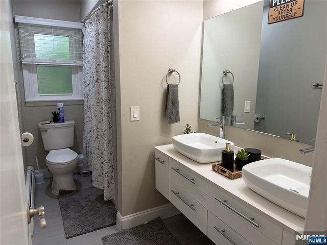 7 Campi Court, Dumont, NJ 07628