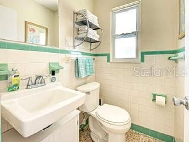 220 GLEN OAK ROAD, Venice, FL 34293