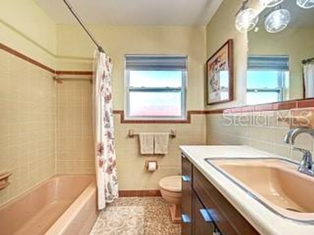 220 GLEN OAK ROAD, Venice, FL 34293