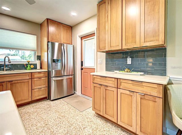 220 GLEN OAK ROAD, Venice, FL 34293