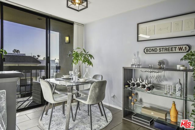 7320 Hawthorn Avenue 315, Los Angeles, CA 90046