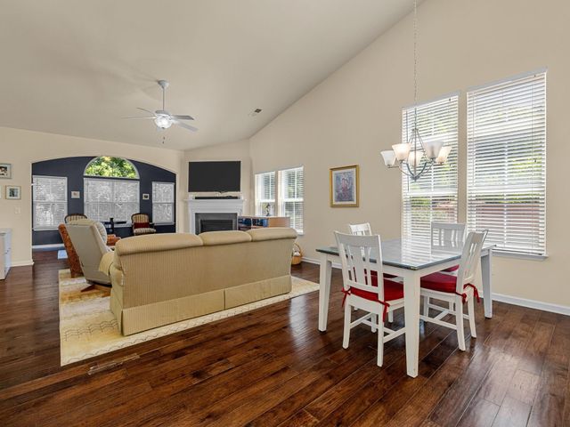 432 Fieldsview Lane, Simpsonville, SC 29681