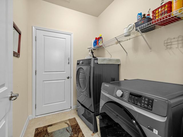 432 Fieldsview Lane, Simpsonville, SC 29681