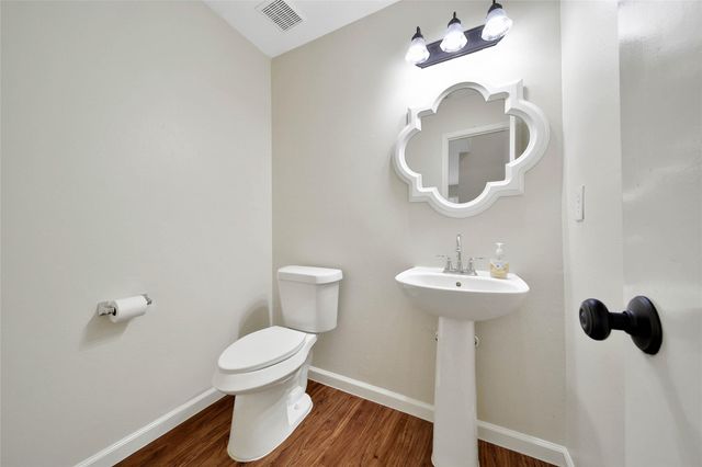 1427 Redwood Village Circle, Spring, TX 77386