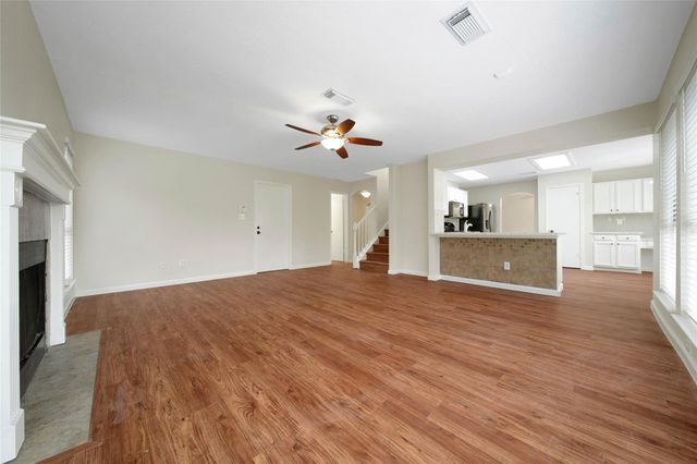 1427 Redwood Village Circle, Spring, TX 77386