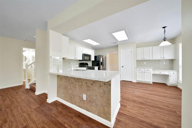 1427 Redwood Village Circle, Spring, TX 77386