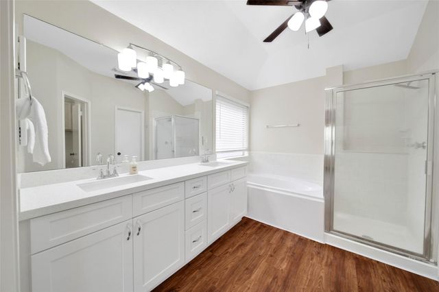 1427 Redwood Village Circle, Spring, TX 77386