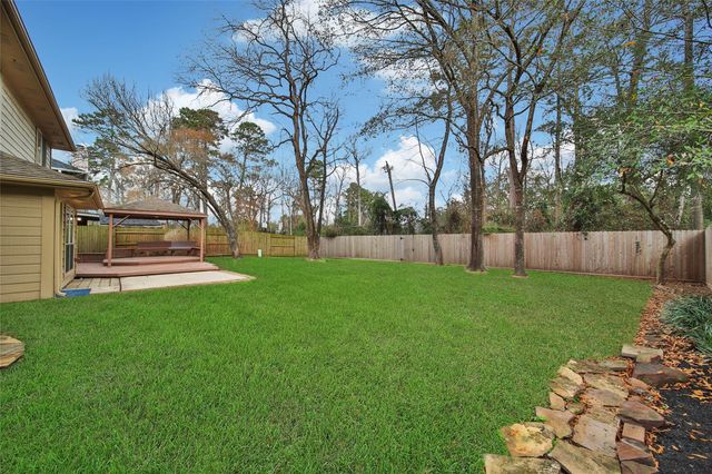 1427 Redwood Village Circle, Spring, TX 77386