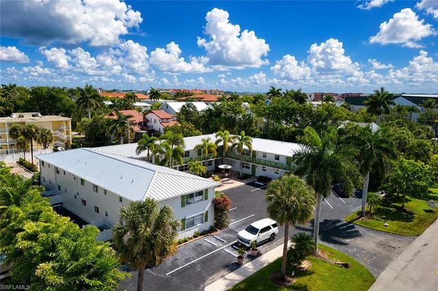 975 9th AVE S 11, Naples, FL 34102