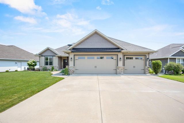 1638 STEINER LANE, Green Bay, WI 54313