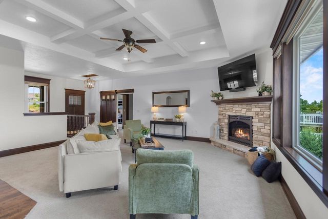 1638 STEINER LANE, Green Bay, WI 54313